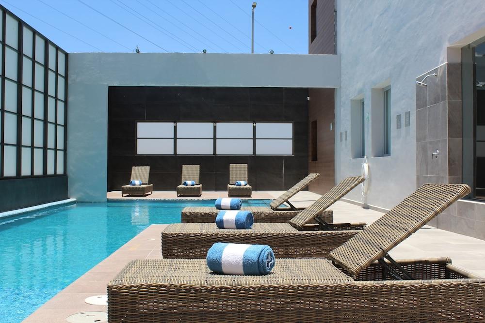 La Quinta By Wyndham Aguascalientes Hotel Exterior foto